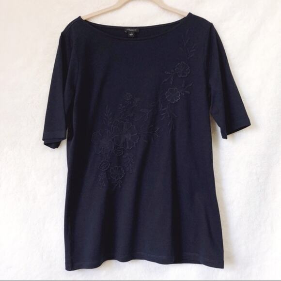 Ann Taylor Navy Flower Design Short Sleeve Top - Picture 1 of 7